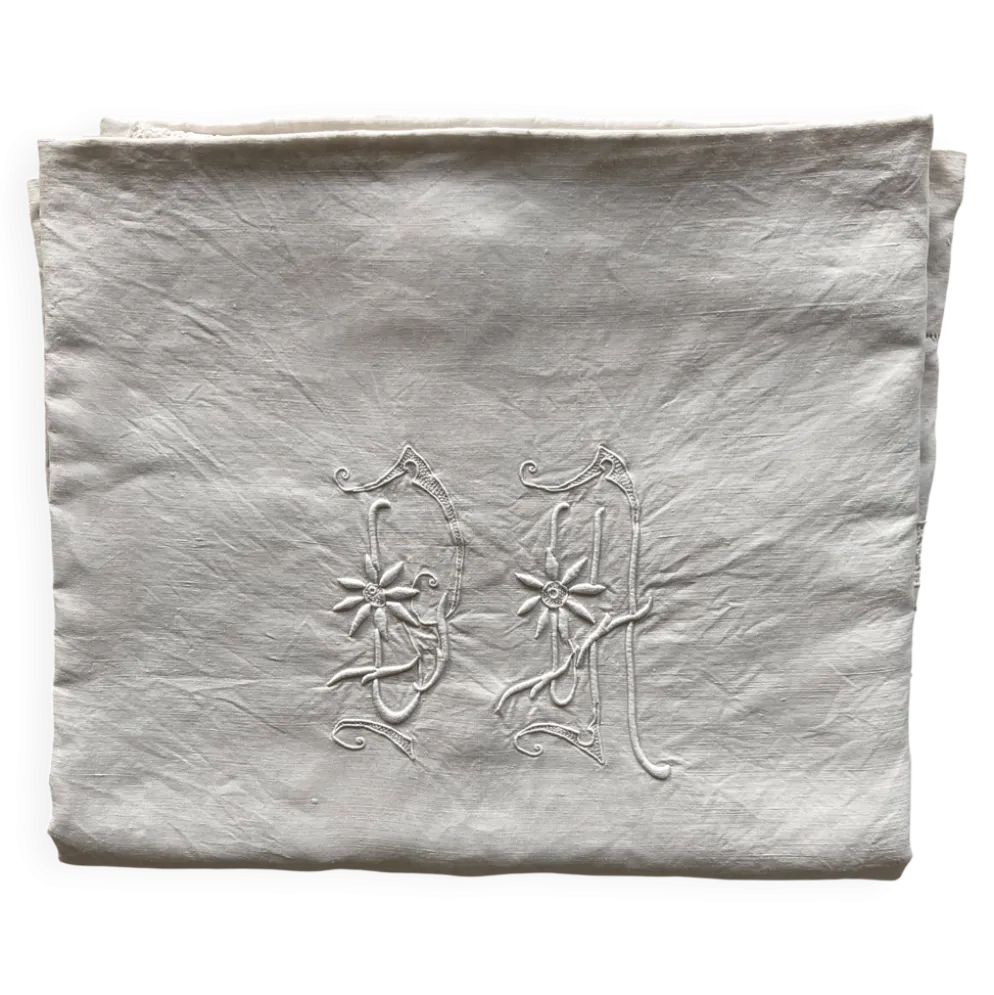 Sublime drap en lin dentelles broderies et monogramme