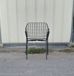 Suite de 8 chaises lyze, emu