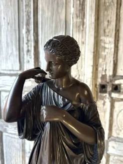 Sujet en bronze Diane d’après Praxitèle circa 1900