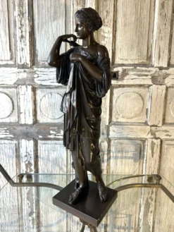 Sujet en bronze Diane d’après Praxitèle circa 1900