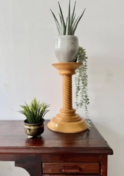 Support de plante en bois vintage