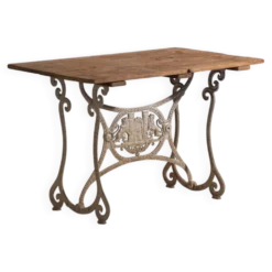 Table de jardin ancienne en fonte – Europe centrale, vers 1900