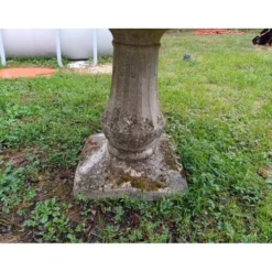 Table de jardin en ciment féraillé des années 60