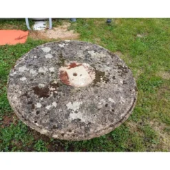 Table de jardin en ciment féraillé des années 60