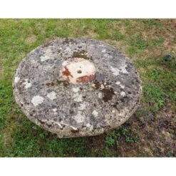 Table de jardin en ciment féraillé des années 60