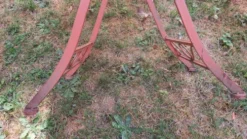 Table de jardin en fer peint, style milieu de siècle, avec 2 chaises, années 1960.