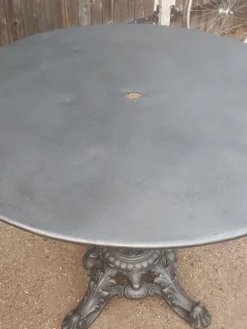 Table de jardin louis vuitton 1930