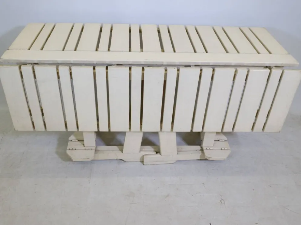 Table de jardin pliante en bois de style mid-century par Triconfort, modèle Riviera, années 1970.