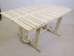 Table de jardin pliante en bois de style mid-century par Triconfort, modèle Riviera, années 1970.
