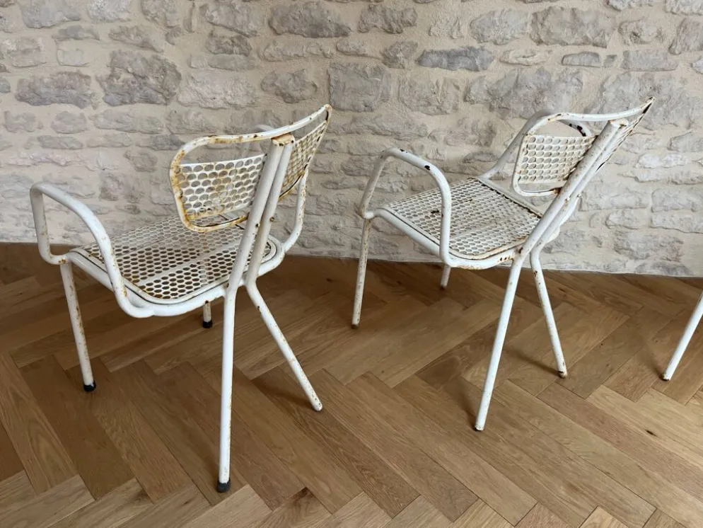 Table de jardin Radar par René Malaval