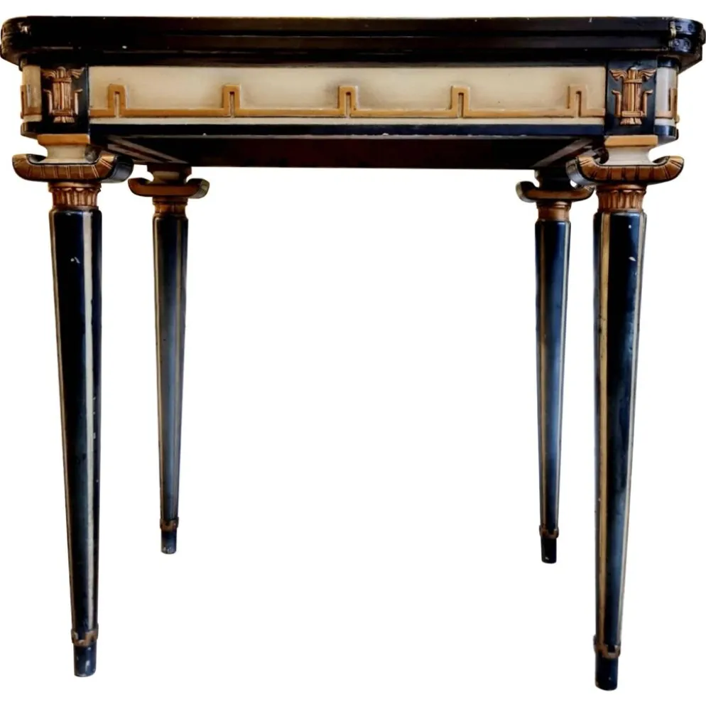 Table de jeu à décor de méandre en relief, années 1920/30.