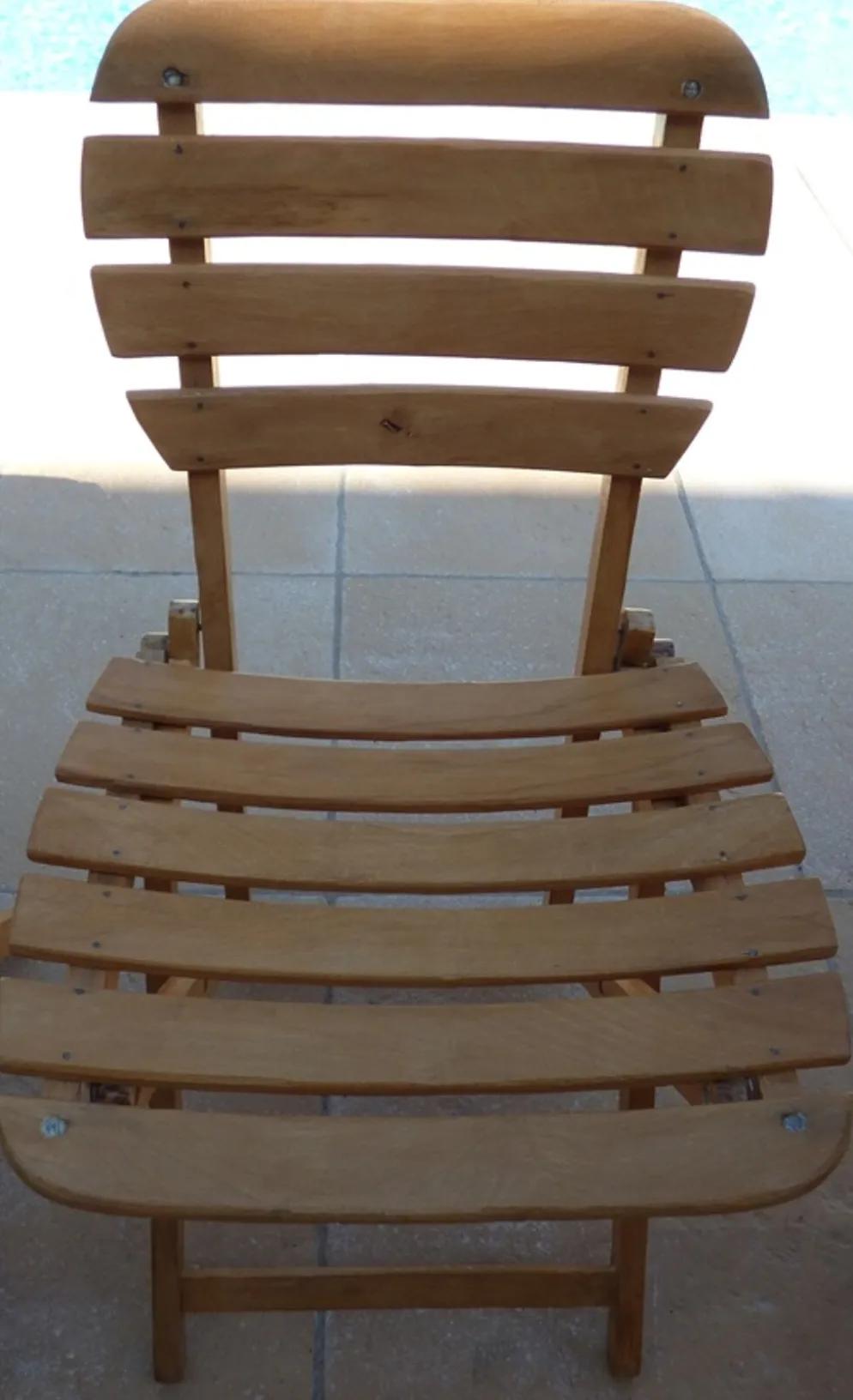Table et 2 chaises pliantes de jardin en bois naturel