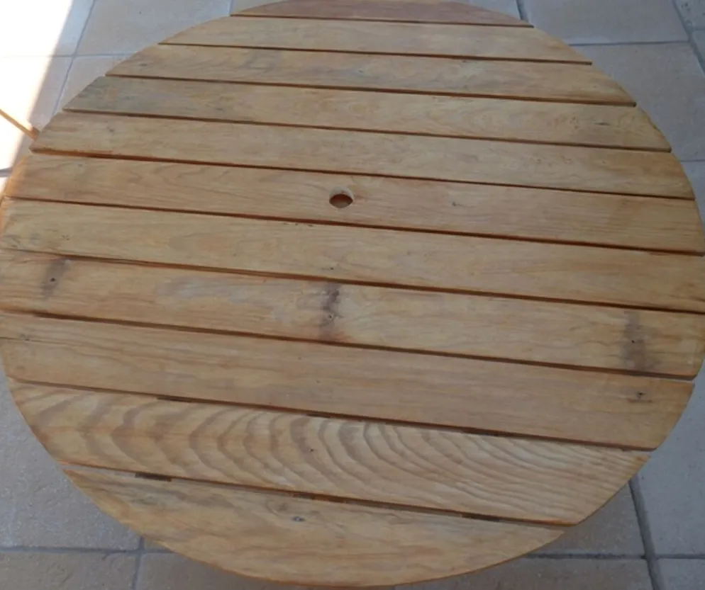 Table et 2 chaises pliantes de jardin en bois naturel