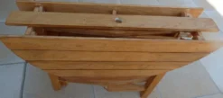 Table et 2 chaises pliantes de jardin en bois naturel