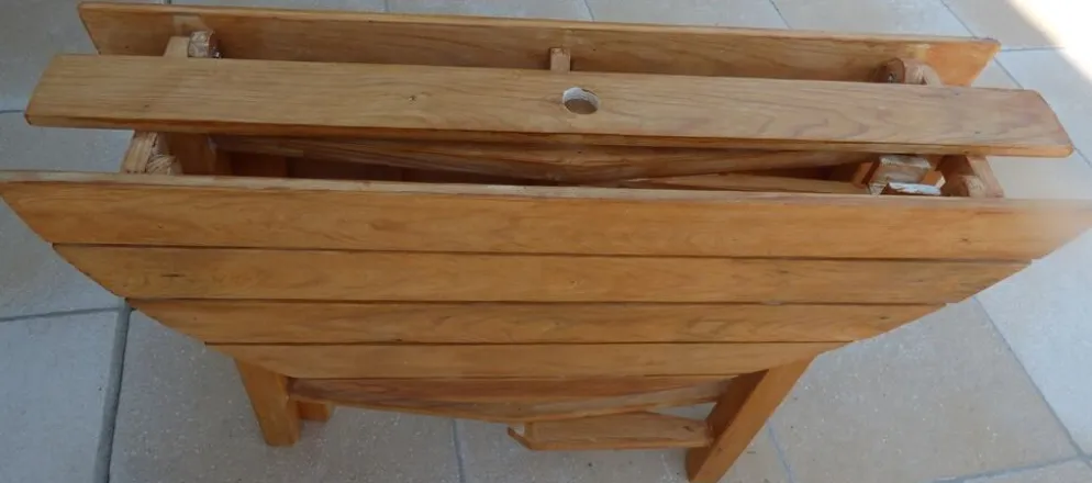 Table et 2 chaises pliantes de jardin en bois naturel