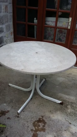 Table jardin ronde en marbre