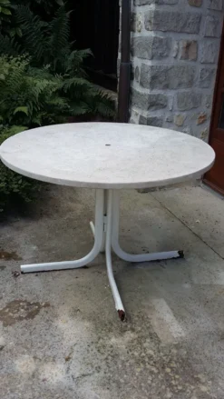 Table jardin ronde en marbre