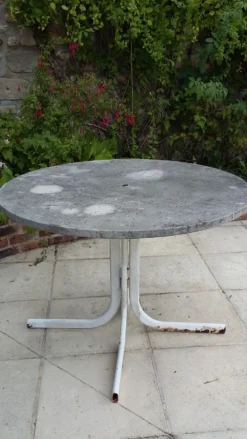Table jardin ronde en marbre