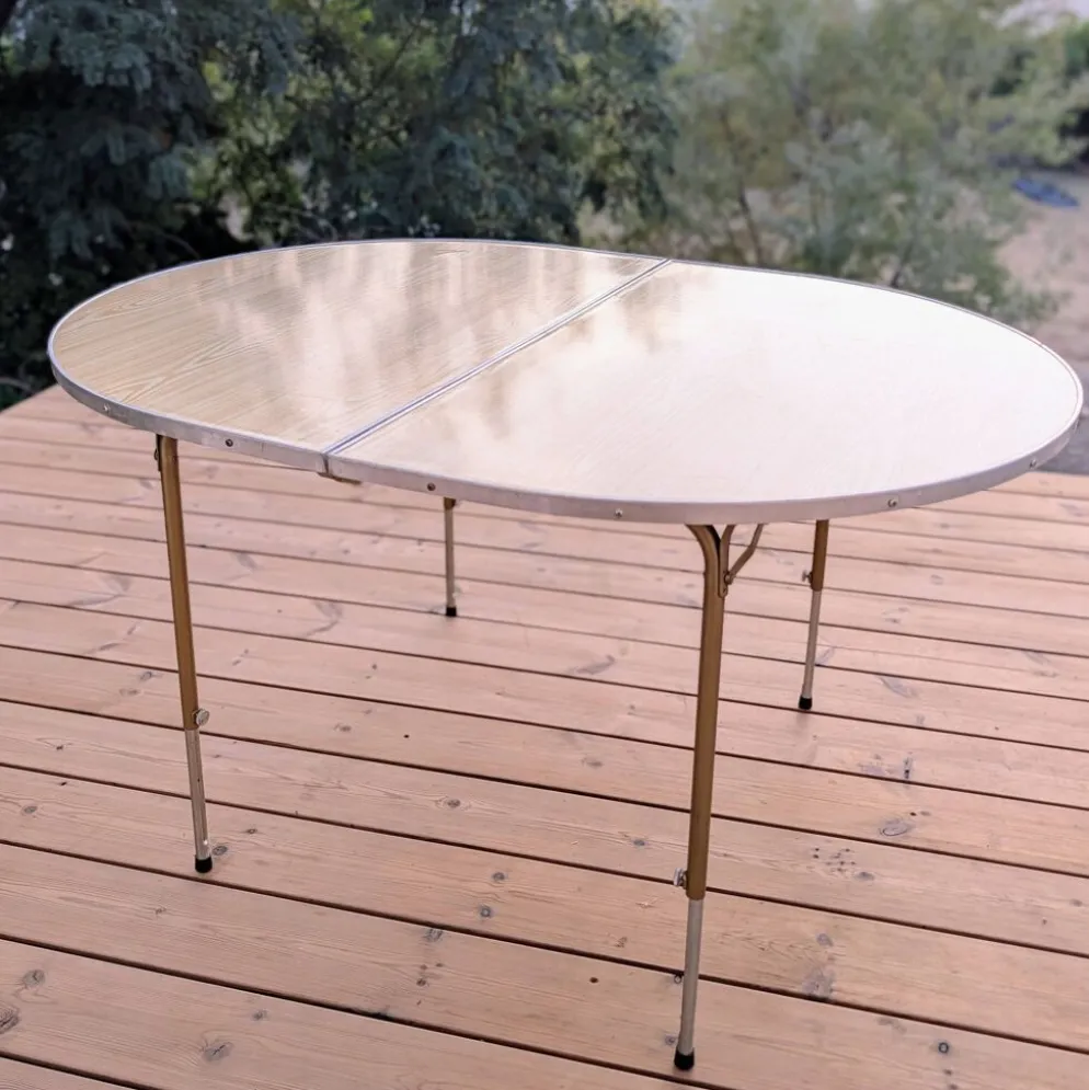 Table pliante de camping ovale vintage