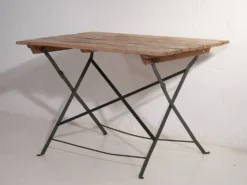 Table pliante d’extérieur ancienne (c.1920)