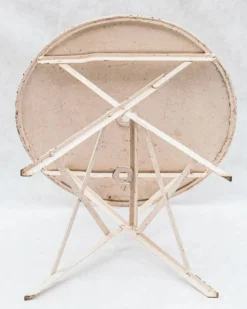 Table pliante ronde française vintage en fer