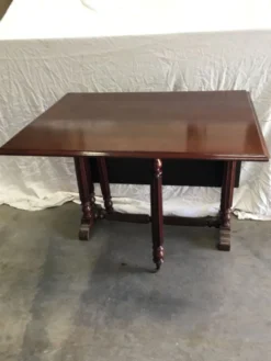 Table à thé repliable