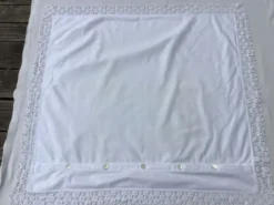 Taie d’oreiller bord crocheté main 78x74cm
