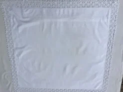 Taie d’oreiller bord crocheté main 78x74cm