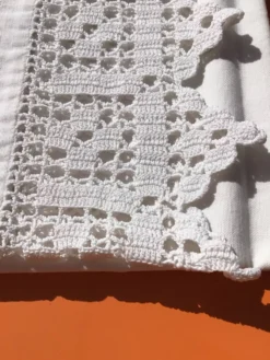 Taie d’oreiller bord crocheté main 8cm large