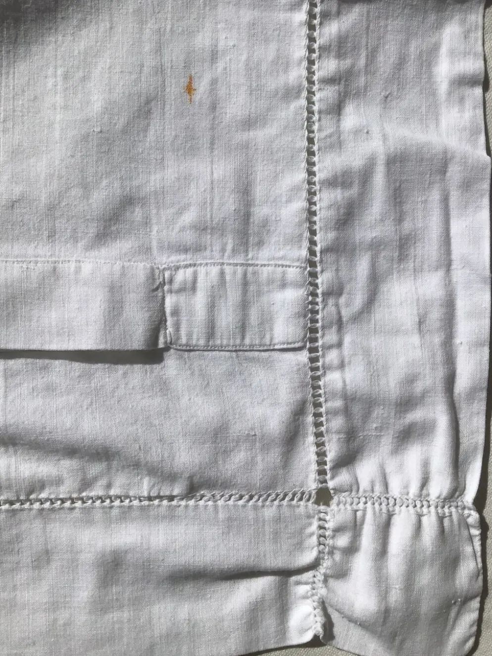 Taie d’oreiller monogramme RB jour croisé
