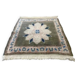 Tapis anatolien carré