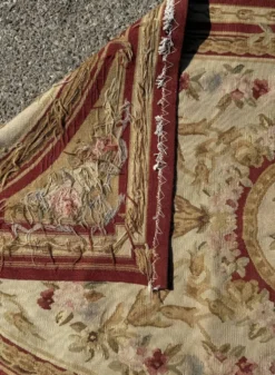 Tapis aux points noués de style Aubusson – 2.45 x 090 Mètres -