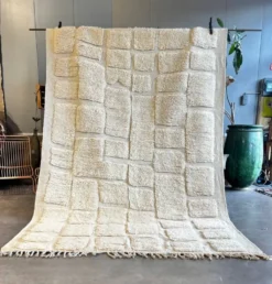 Tapis Beni Ouarain moderne en laine