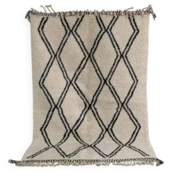 Tapis Beni Ouarain, 250 x 160 cm || 8,2 x 5,25 pieds, MS-347
