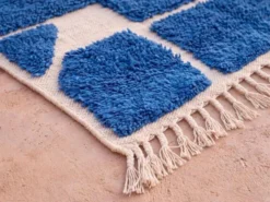 Tapis beni ouraine traditionnel authentique blanc et bleu 2/3 m