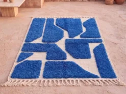 Tapis beni ouraine traditionnel authentique blanc et bleu 2/3 m