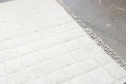 Tapis Beni Ourain extra large 410×300 cm – Tapis en laine marocaine ivoire avec motif géométrique minimal, GO-1001