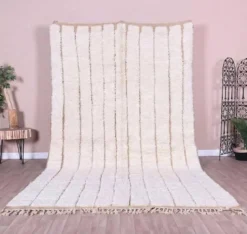 Tapis bérbere fait main traditionnelle taille 2/3 m
