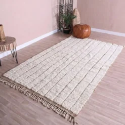 Tapis bérbere fait main traditionnelle taille 2/3 m