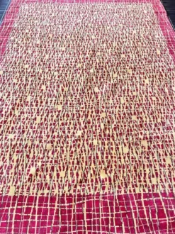 Tapis/carpet en bouclé abstrait organique design des années 1960, Tchécoslovaquie.