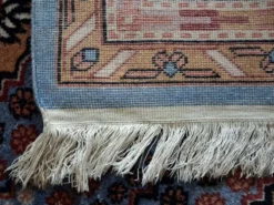 Tapis Chinois Sinkiang fait main 185x120cm
