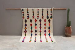Tapis coloré fait main