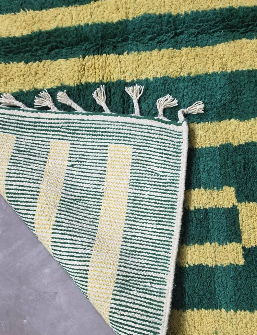 Tapis Contemporain vert - 292 x 255 cm