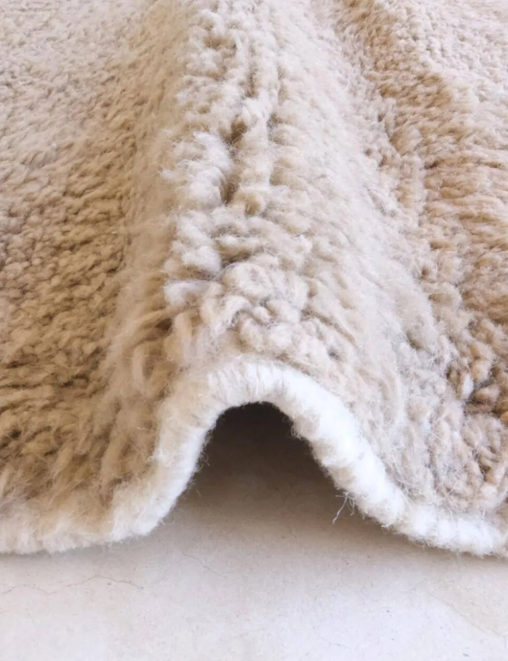 Tapis contemporain - 350 x 255 cm