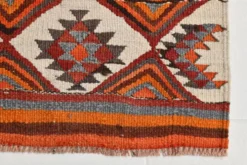 Tapis couloir vintage kilim orange et marron, motif oriental