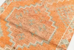 Tapis couloir vintage turc en laine Oushak, ton abricot