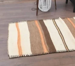 Tapis coureur kilim en laine et coton beige turc fait main vintage 78x344