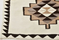 Tapis coureur tribal kilim blanc cassé et marron, 101x388 cm