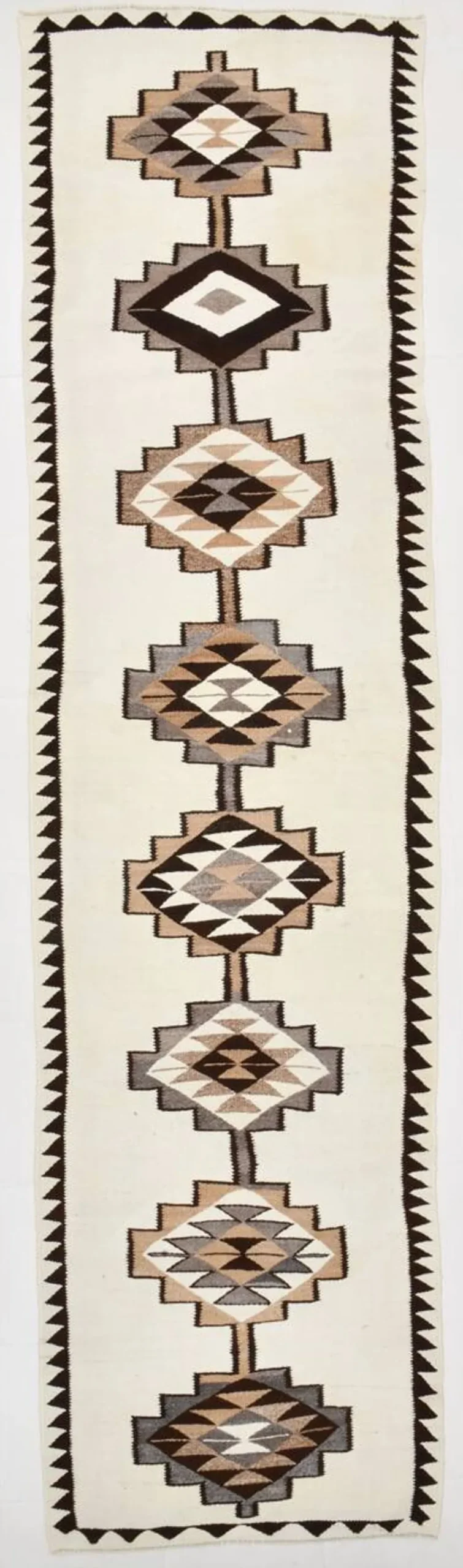 Tapis coureur tribal kilim blanc cassé et marron, 101x388 cm