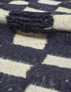 Tapis à damier noir et blanc - 149 x 112 cm